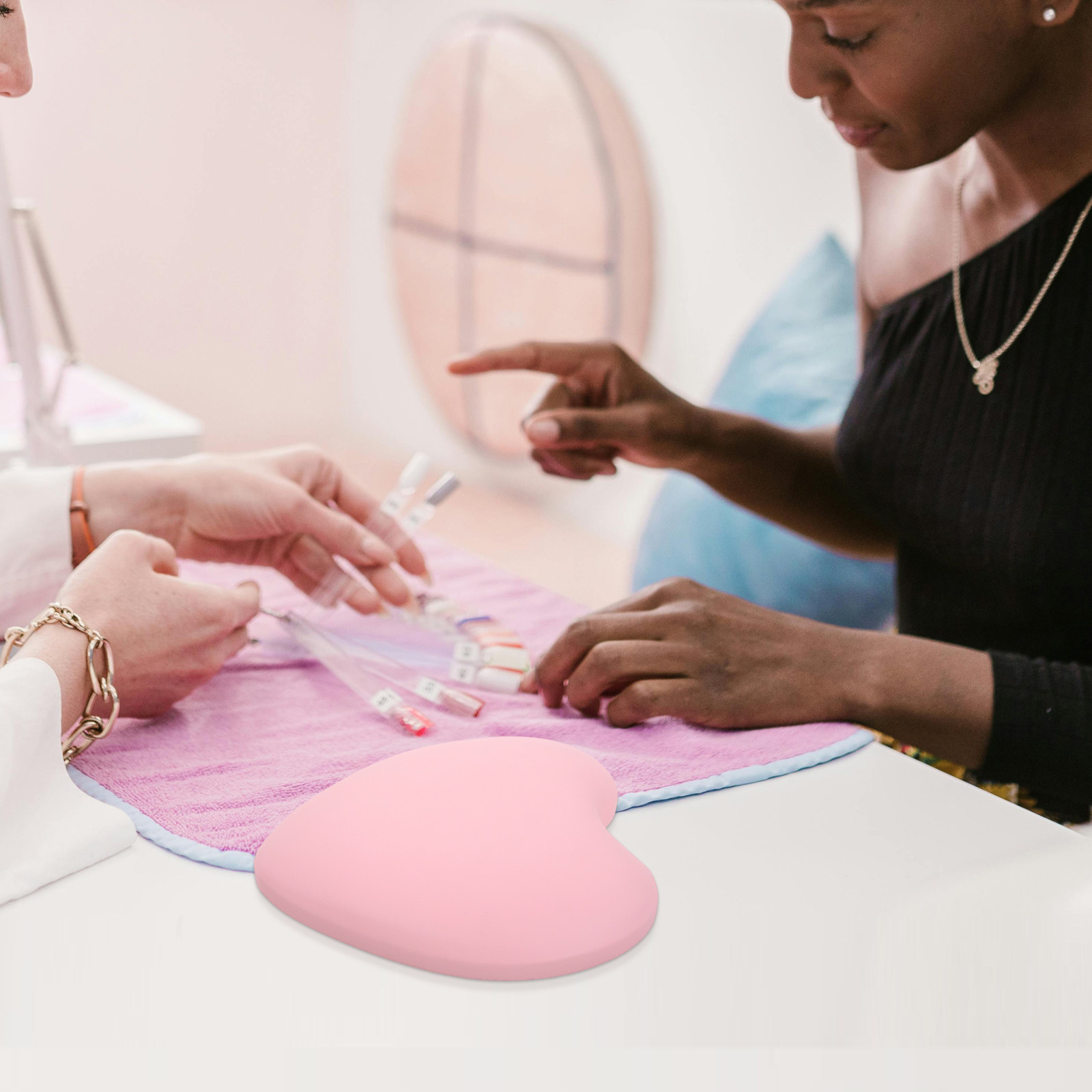 Nail Art Pink Soft - Manicure Hand Rest Cushion Pink Heart